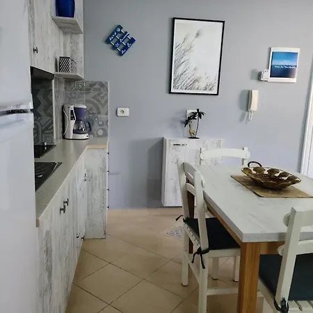 Fancy Sea View 1 Apartment *