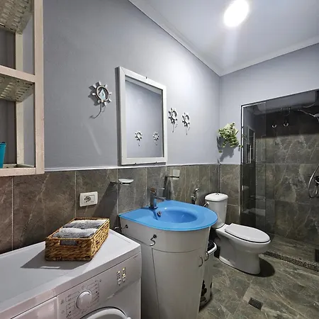 Fancy Sea View 1 Апартаменты